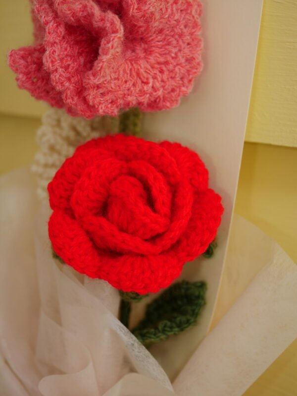 Bouquet éternel – Rouge rosé & douceur lilas