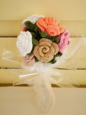 Bouquet de mariée d'exception, roses multicolores éternelles, fait main