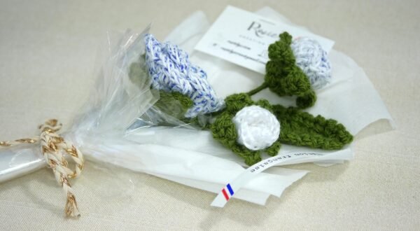 2 BOURGEONS 2 BIS Rose et ses bourgeons chinés