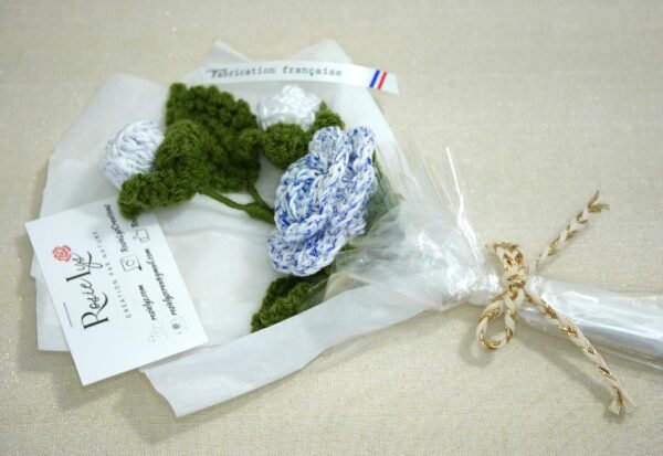 2 BOURGEONS 4 Rose et ses bourgeons chinés