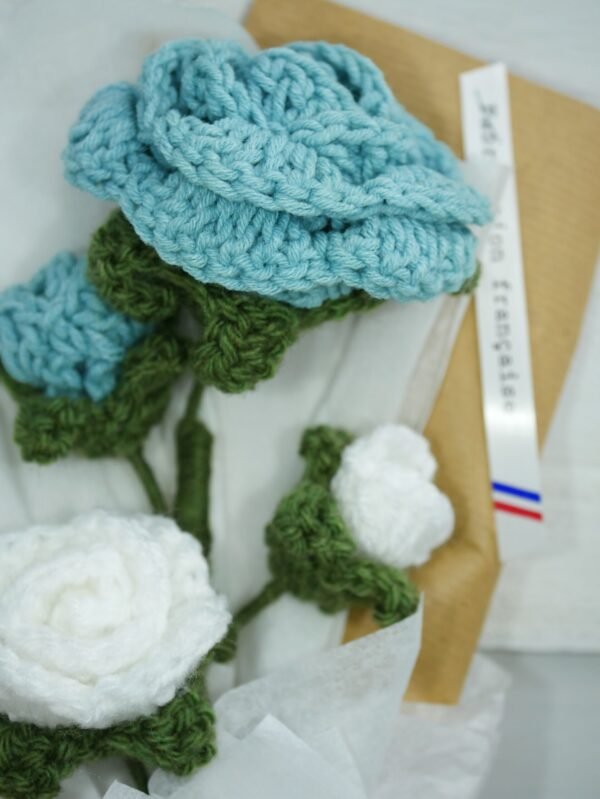 turquoise 11 Bouquet roses et bourgeons océan