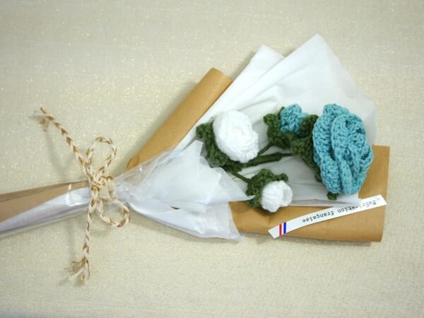 turquoise 6 Bouquet roses et bourgeons océan