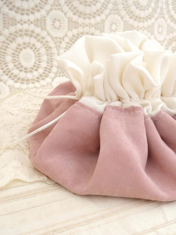 Coffret Écrin Fleuri en Rose Velours